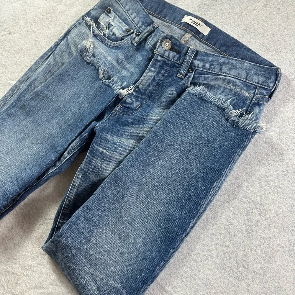 Moussy Vintage Glendele Distressed Jeans Size 27